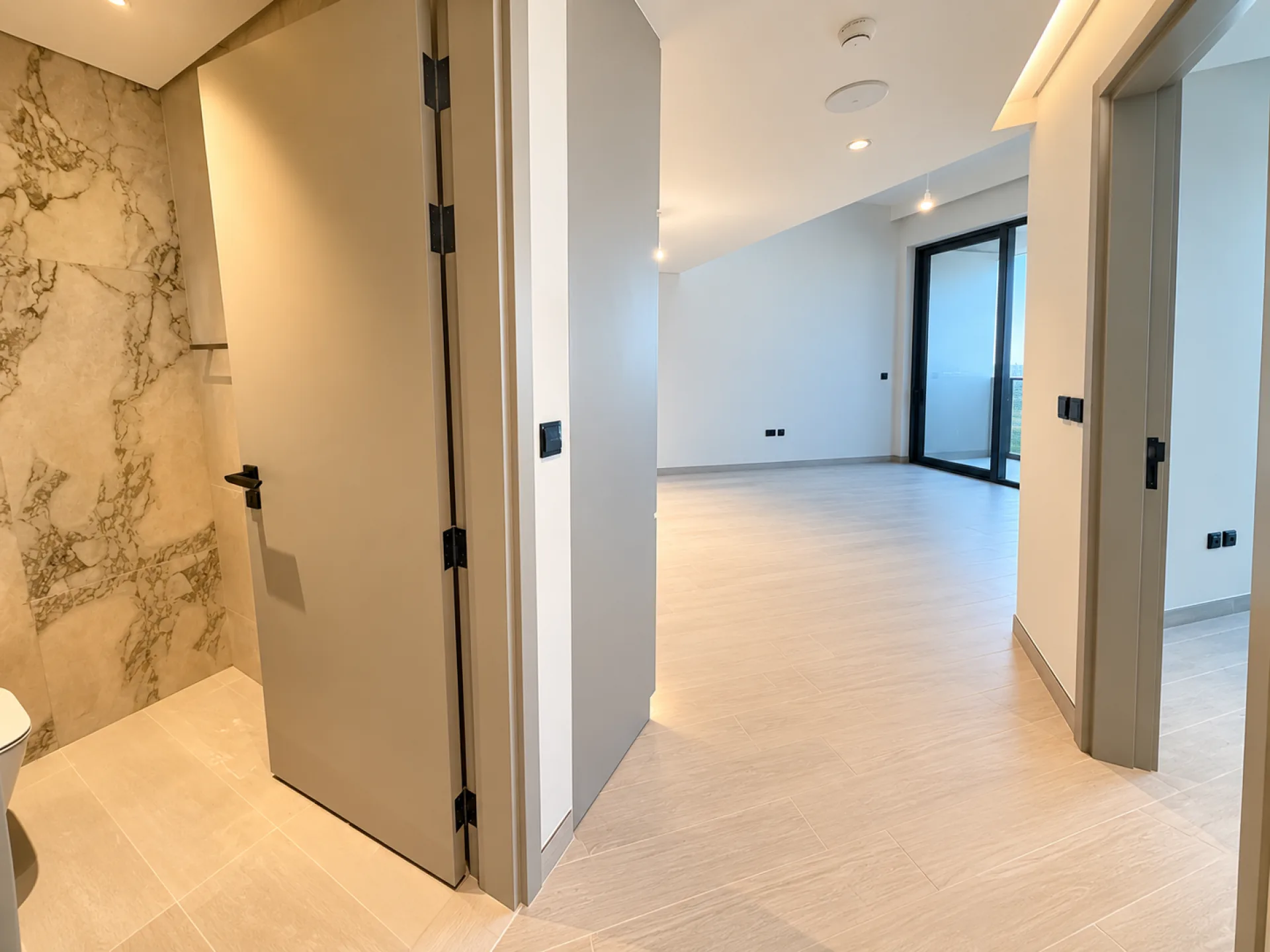 ÉTAGE ÉLEVÉ - FINITIONS HAUT DE GAMME - CUISINE ÉQUIPÉE – Appartement Dubai (7/14)