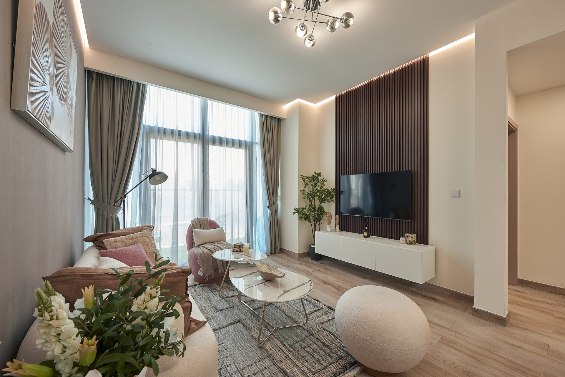 51452-48220-living-tv-view Park Boulevard by Meteora Developer: Park Boulevard par Meteora